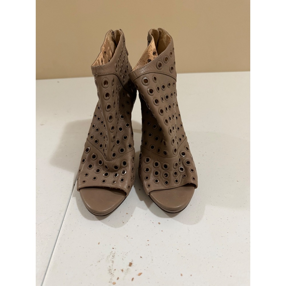 BCBGMAXAZRIA Taupe Leather Eyelet Peep Toe Stiletto Ankle Boots 8M - Picture 2 of 8